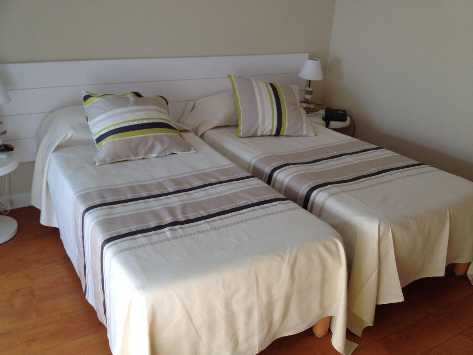 Hotel Club La Font Des Horts Hyeres Exterior photo