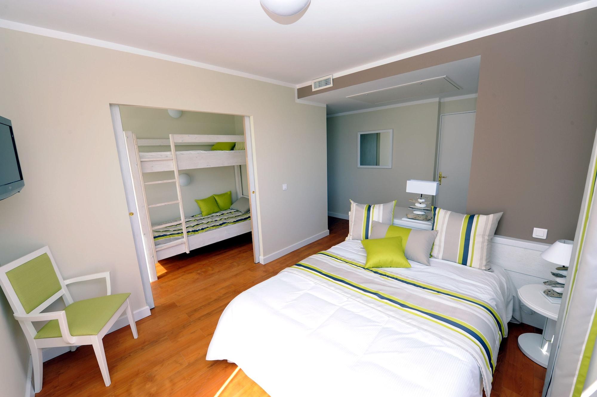 Hotel Club La Font Des Horts Hyeres Exterior photo