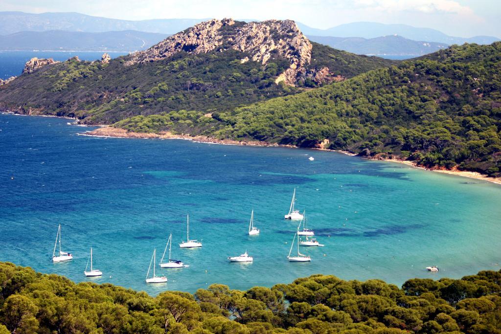 Hotel Club La Font Des Horts Hyeres Exterior photo