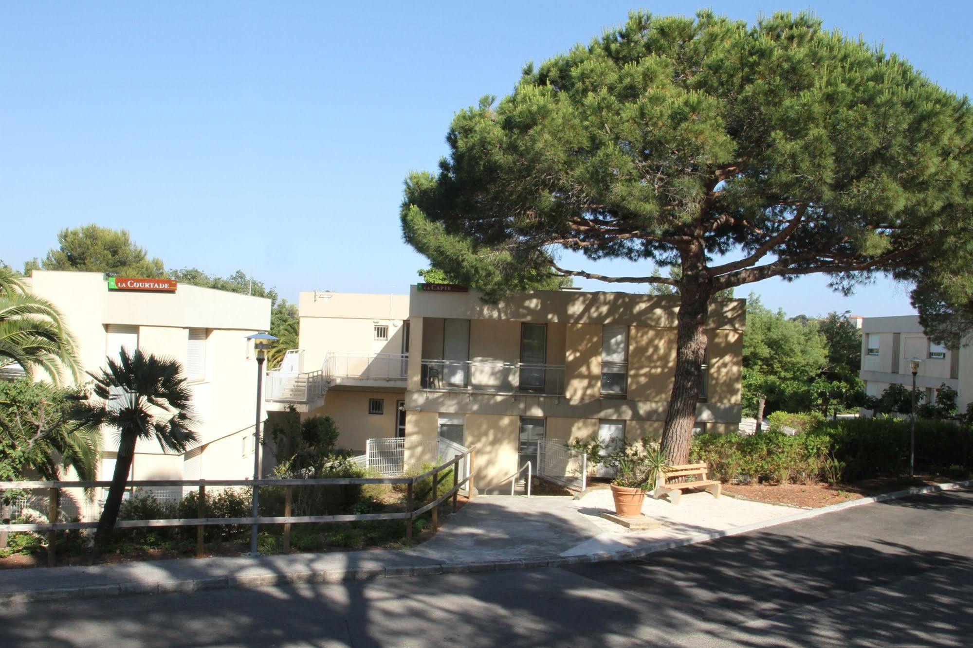 Hotel Club La Font Des Horts Hyeres Exterior photo