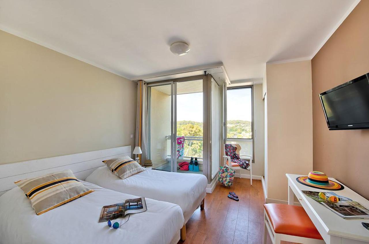 Hotel Club La Font Des Horts Hyeres Exterior photo