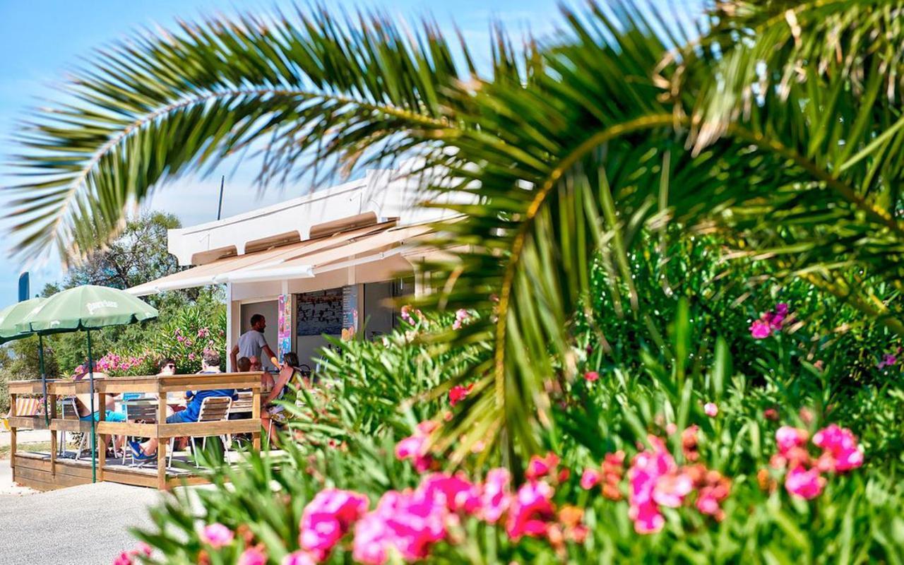 Hotel Club La Font Des Horts Hyeres Exterior photo