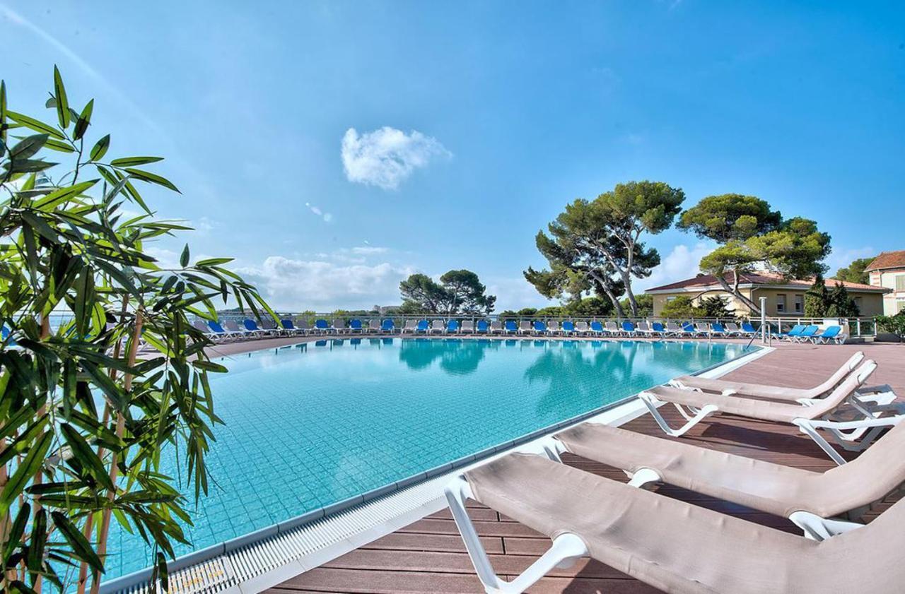 Hotel Club La Font Des Horts Hyeres Exterior photo